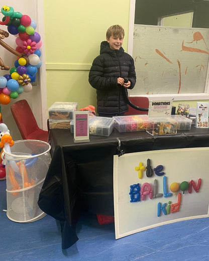 Balloon twisting - public events